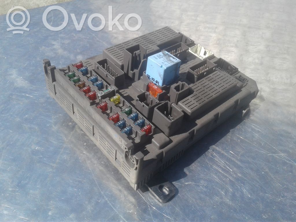 Citroen C5 Fuse module 
