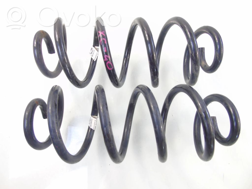 Volvo XC40 Rear coil spring 