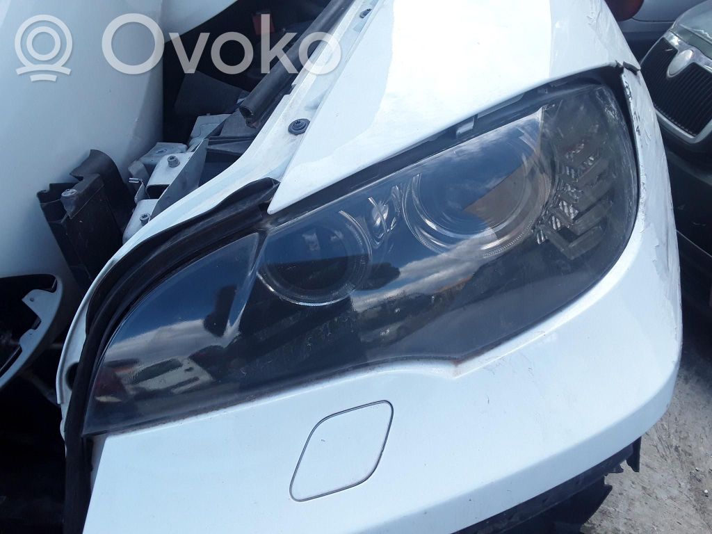 BMW X6 E71 Priekinis žibintas 