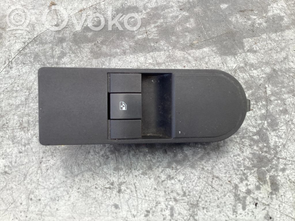 Opel Astra H Electric window control switch 