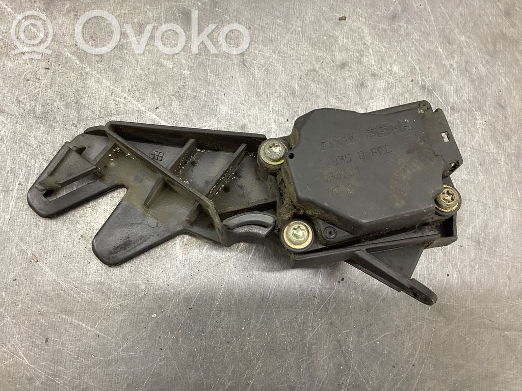 Volvo S60 Silniczek nagrzewnicy 