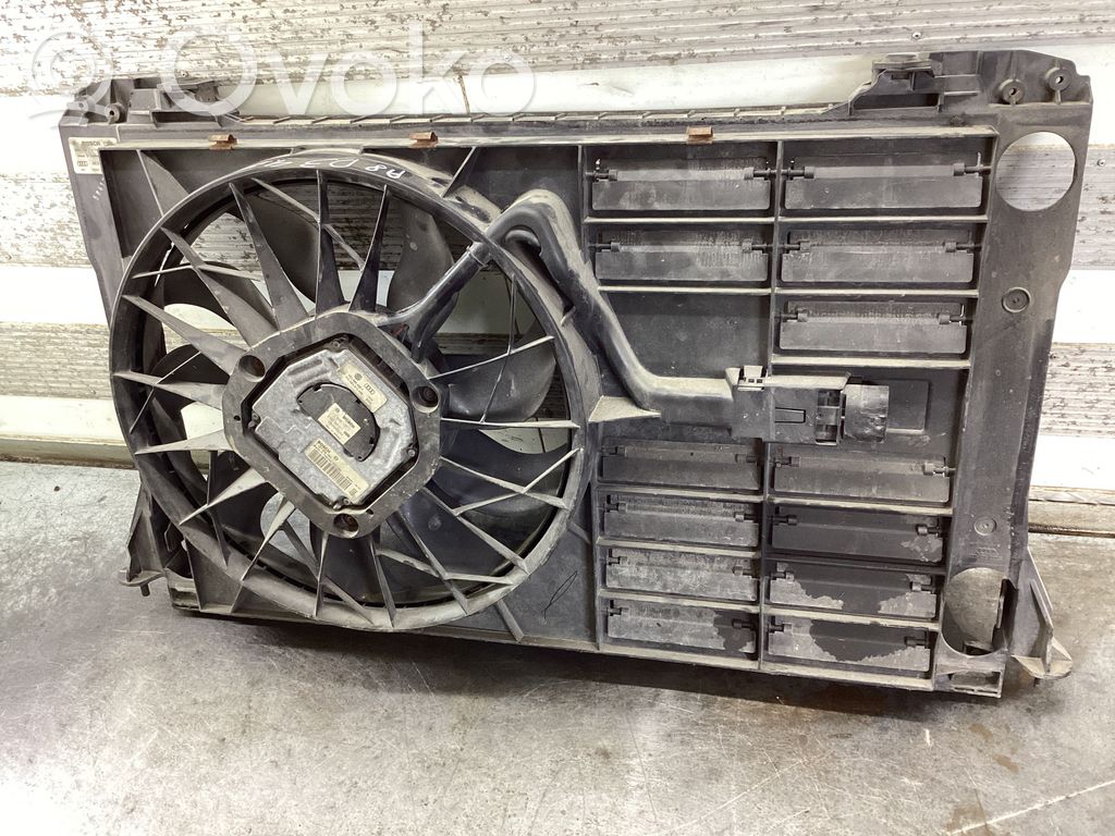 Audi A8 S8 D3 4E Radiator cooling fan shroud 