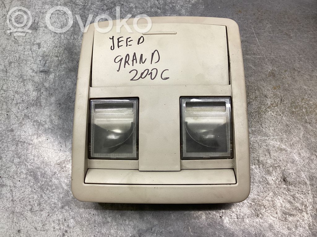 Jeep Grand Cherokee (WK) Front seat light 
