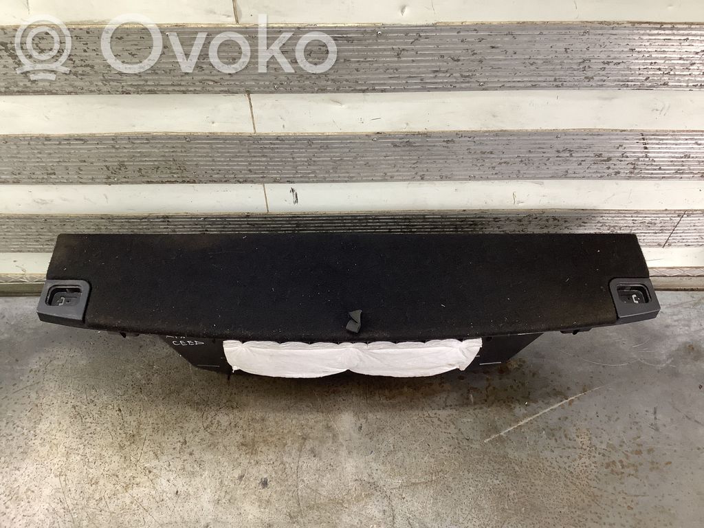 KIA Ceed Otros elementos de revestimiento del maletero/compartimento de carga 