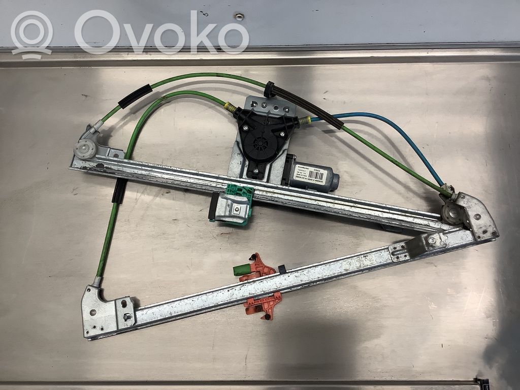 Fiat Scudo Elektryczny podnośnik szyby drzwi przednich 