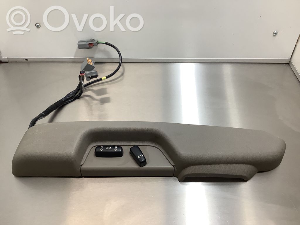 Volvo XC90 Seat control switch 