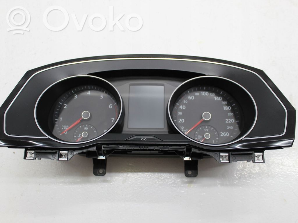 Volkswagen PASSAT B8 Licznik / Prędkościomierz 