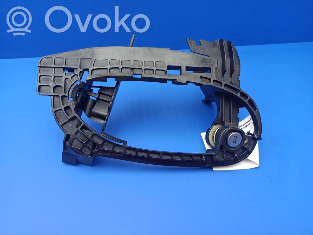 BMW 7 E65 E66 Etuoven ulkokahvan kehys 