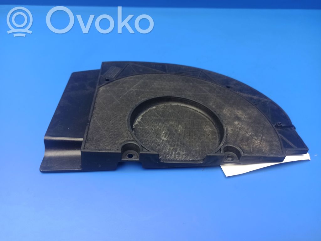BMW 7 E65 E66 Subwoofera reste/apdare 