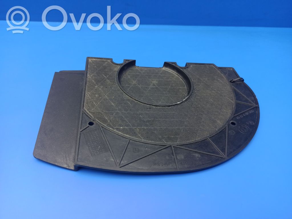 BMW 7 E65 E66 Subwoofera reste/apdare 