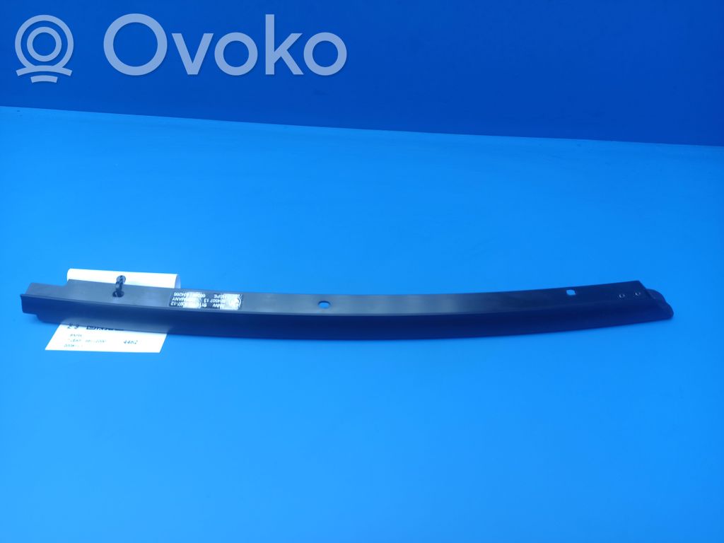 BMW 7 E65 E66 Rear door windshield rail 