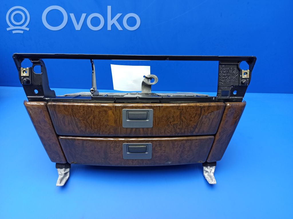 Dashboard storage box/compartment   7032886,12145100,51457032886912,51457032886912,51458261060,7032886,8261060