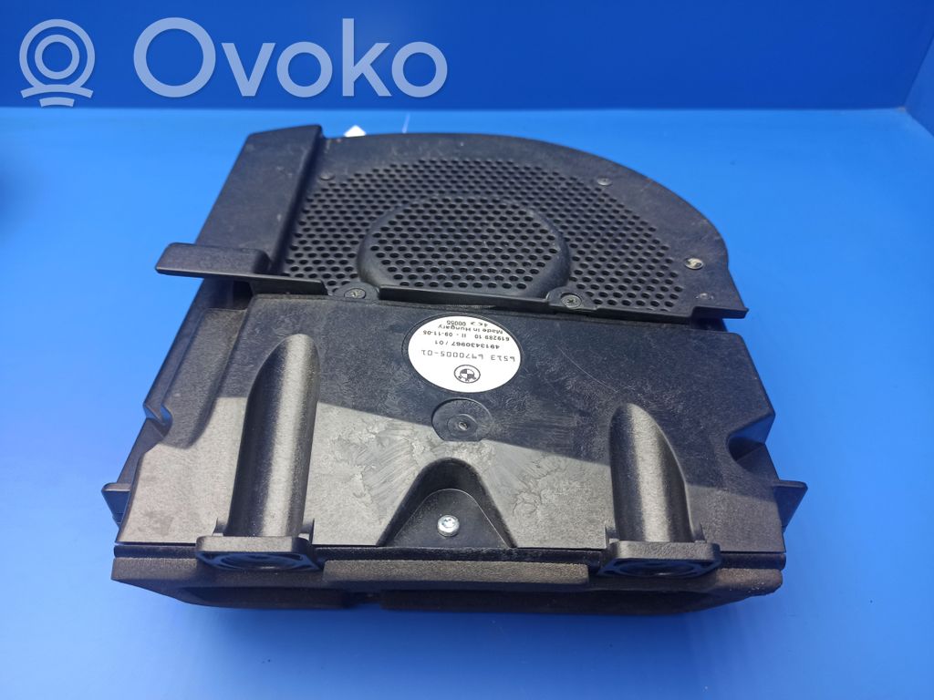 BMW 7 E65 E66 Altavoz subwoofer 