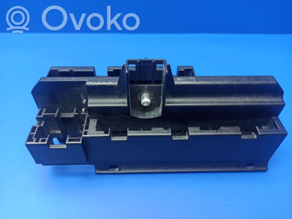 BMW 7 E65 E66 Fuse module 