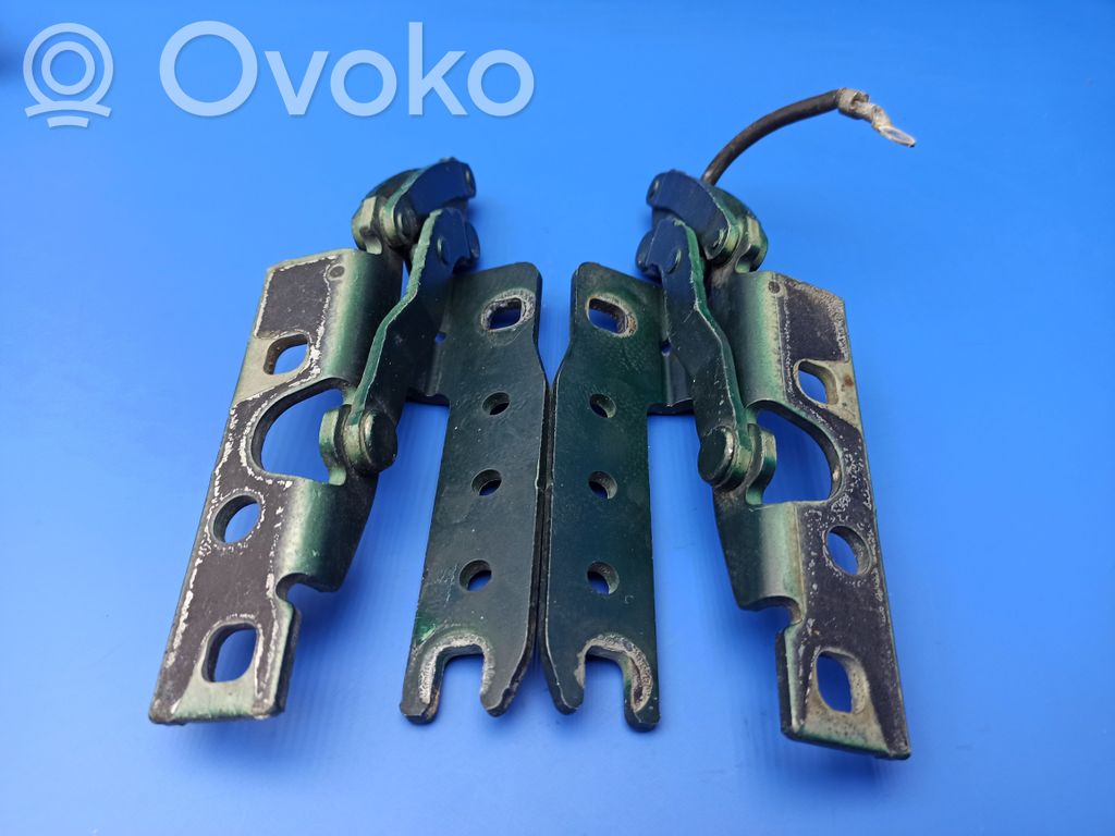 Scharnier Motorhaube   8240333,41618240333,8240334,41618240334