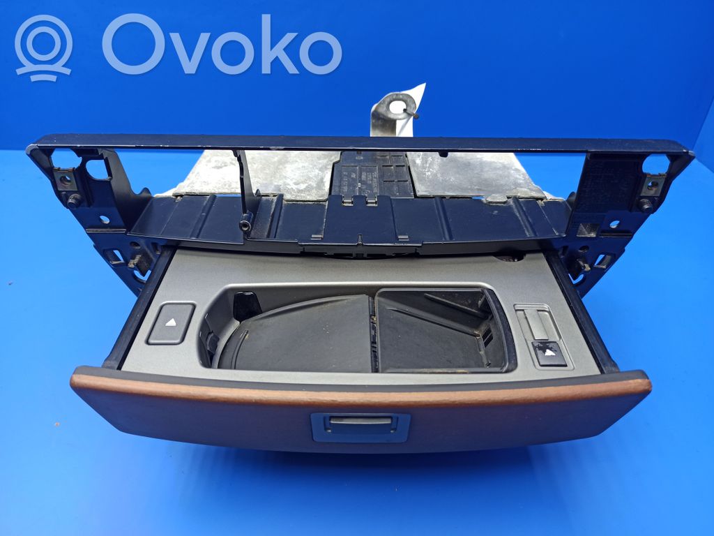 BMW 7 E65 E66 Stalčiukas 