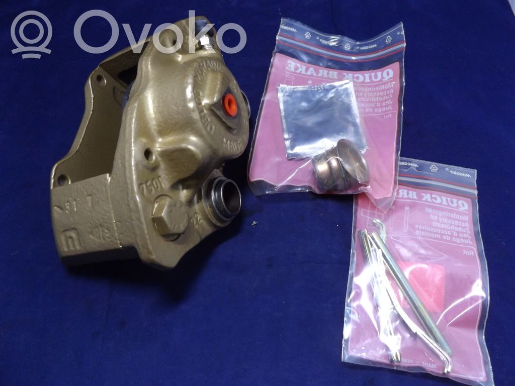Opel Kadett E Zacisk hamulcowy przedni 