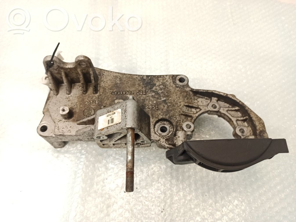 Fiat Doblo Engine mounting bracket 