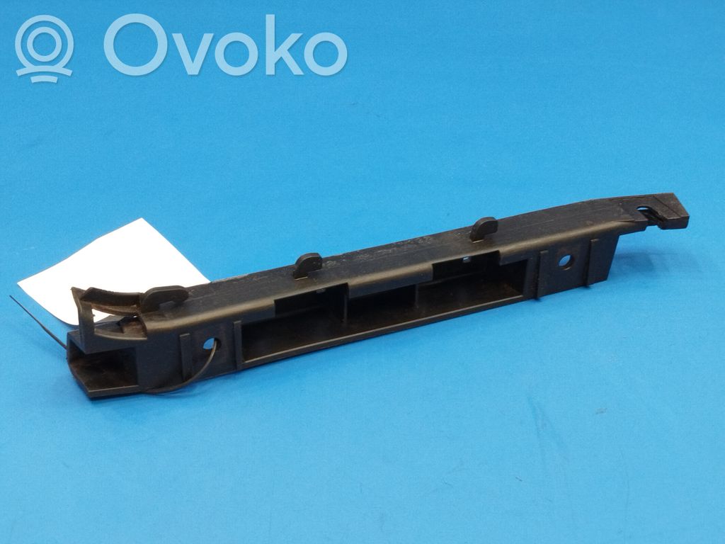 BMW 7 E65 E66 Galinis laikiklis bamperio 