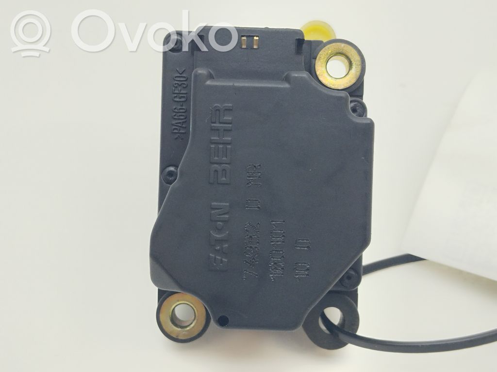 Volvo S60 Oro sklendės varikliukas 