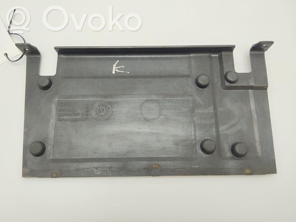 Audi A8 S8 D2 4D Kita bagažinės apdailos detalė 