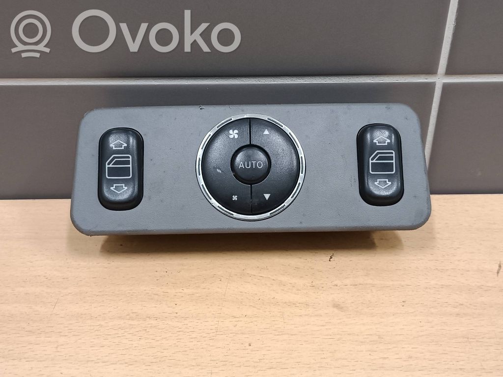 Mercedes-Benz ML W163 Przyciski szyb 