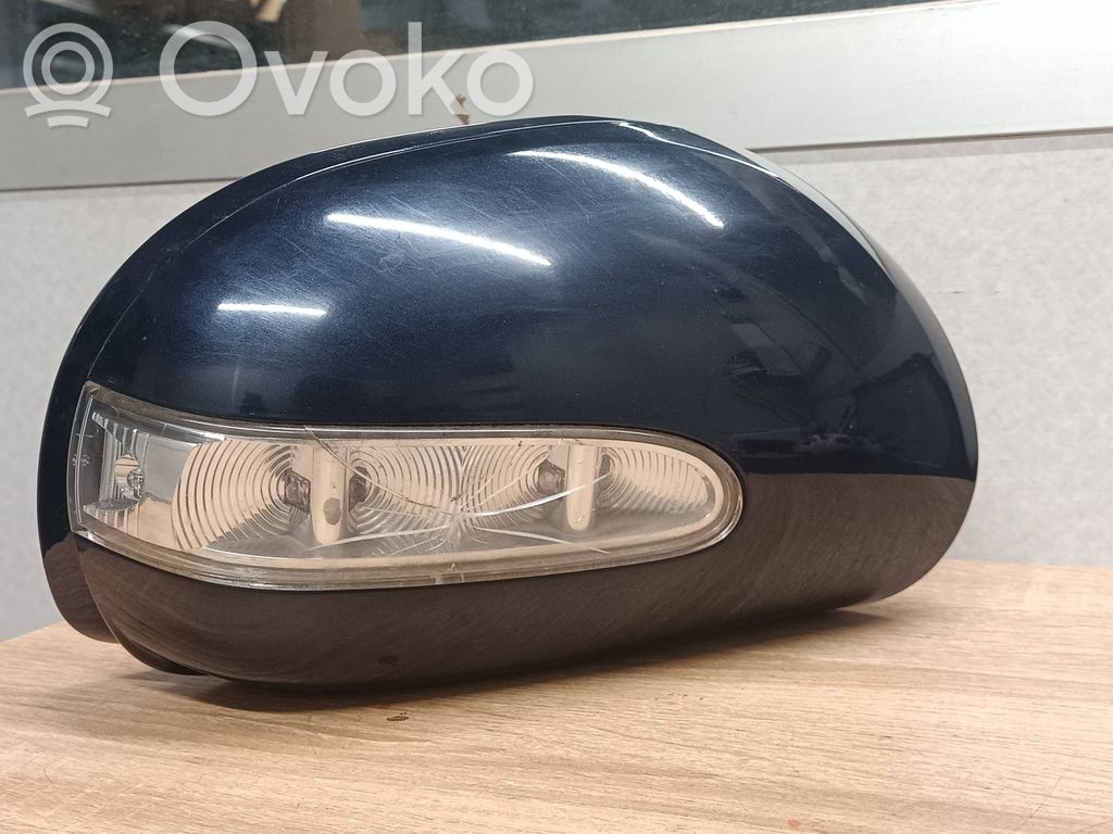 Mercedes-Benz ML W164 Front door electric wing mirror 