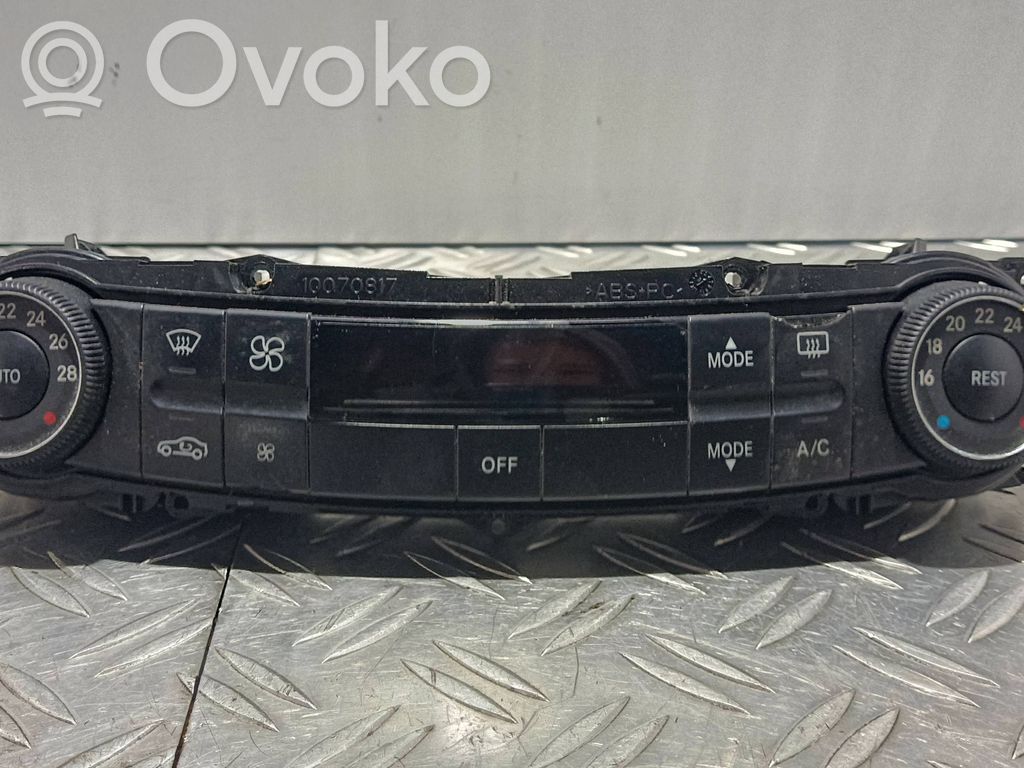 Mercedes-Benz E W211 Climate control unit 