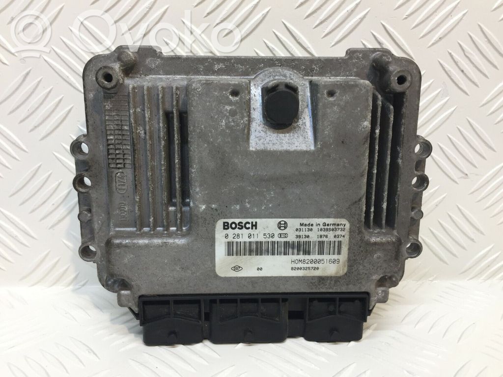 Renault Trafic II (X83) Engine control unit/module 