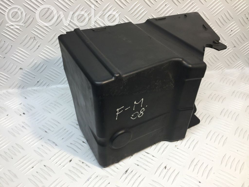 Ford Mondeo MK IV Batteriekasten 