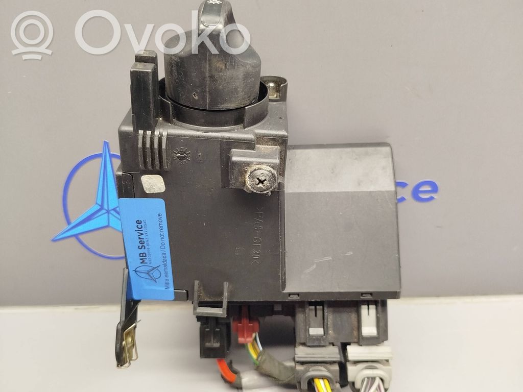 Mercedes-Benz E W210 Interruptor de luz 