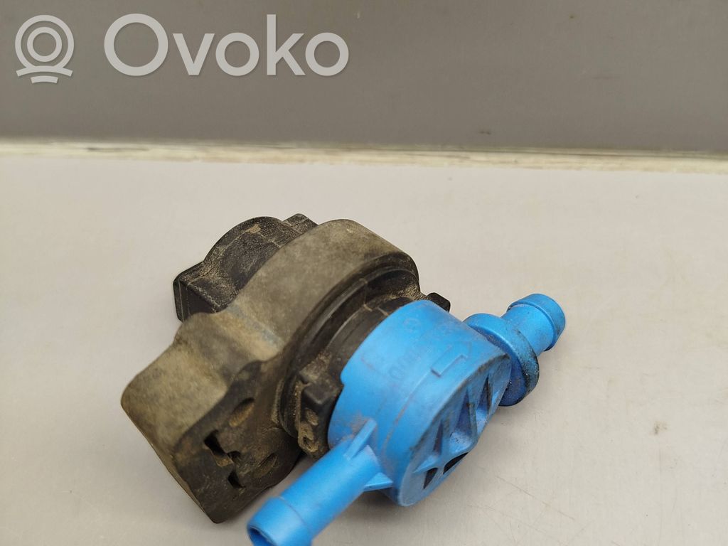 Mercedes-Benz S W220 Turbolader Druckwandler Magnetventil 