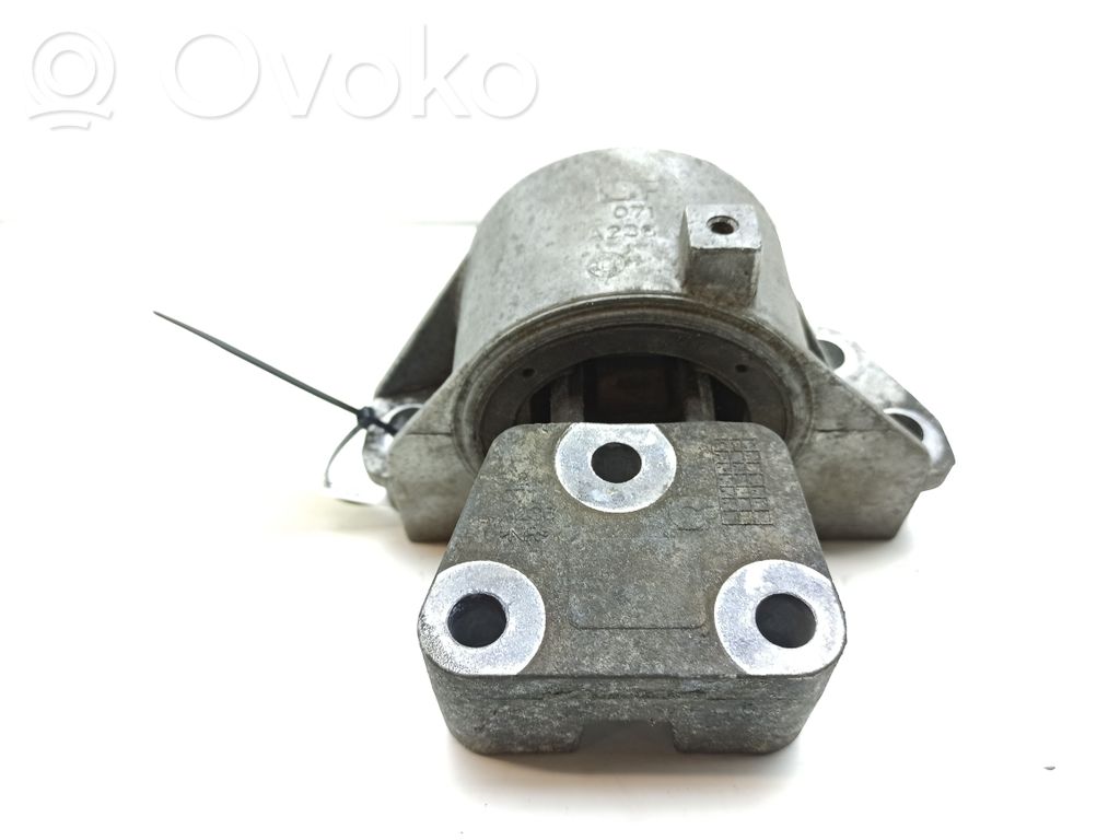 Fiat Fiorino Engine mount bracket 