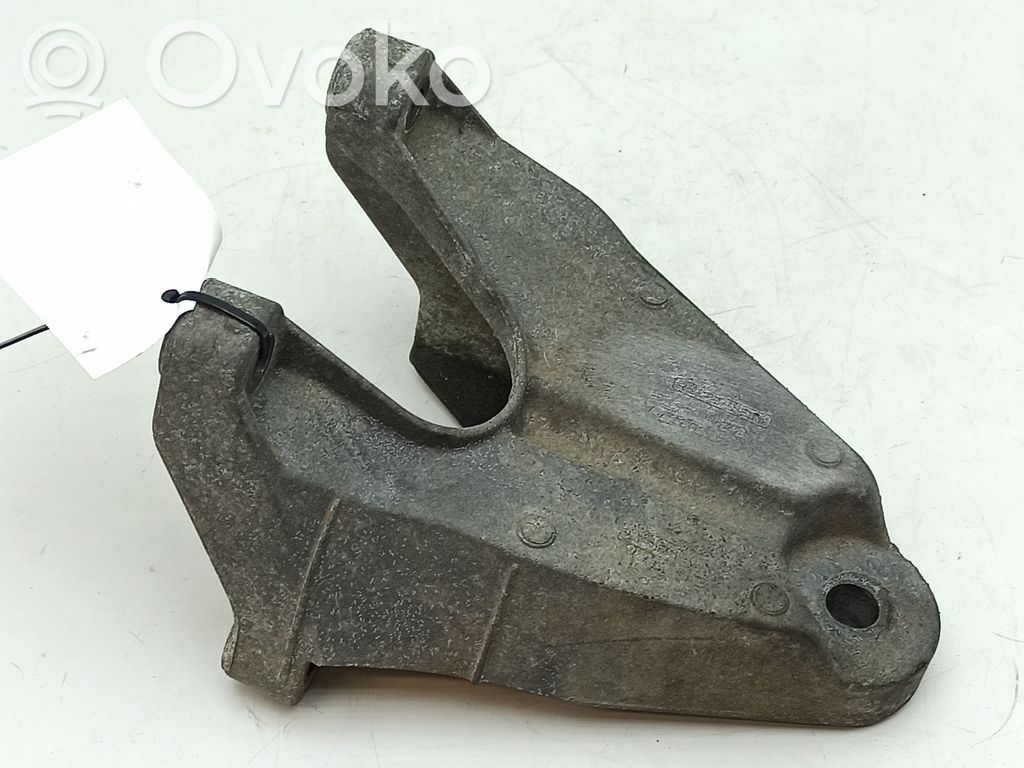 Ford Transit Engine mounting bracket 