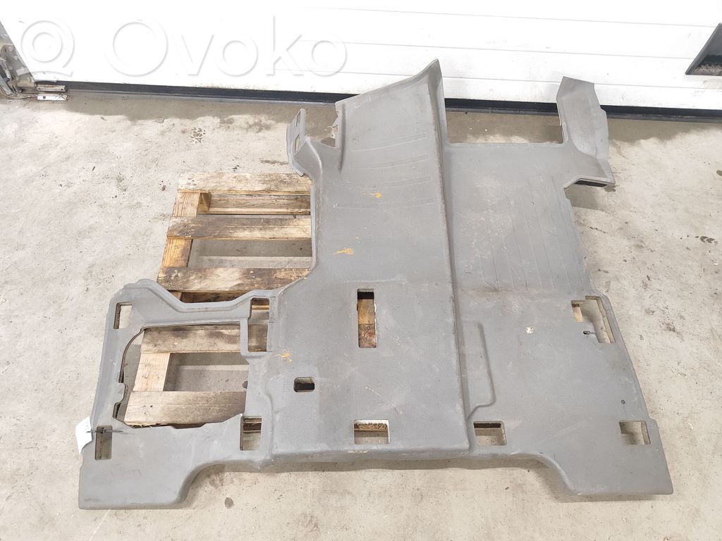 Volkswagen Crafter Mochetă podea față 