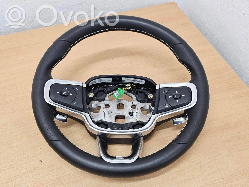 Steering wheel   P31455412