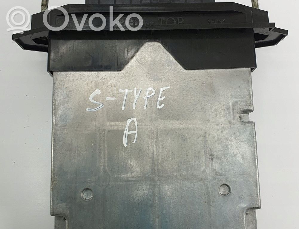 Jaguar S-Type Engine control unit/module 