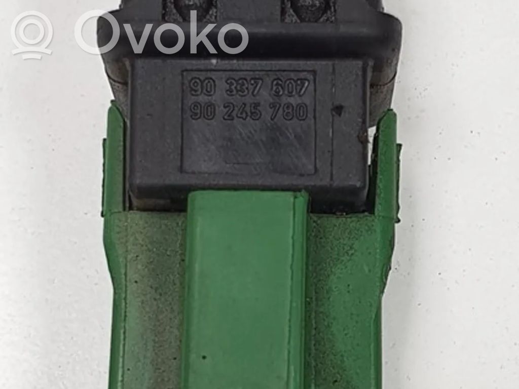 Brake pedal sensor switch   90243815