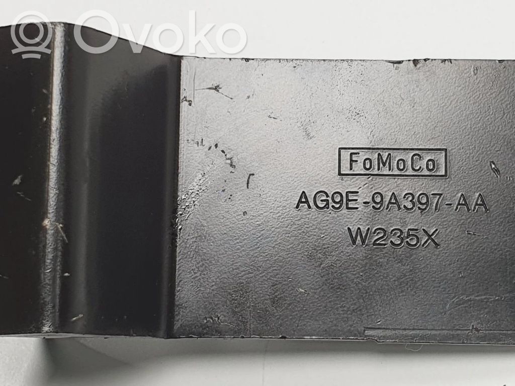 Ford Mondeo MK IV Soporte de la bomba de combustible 