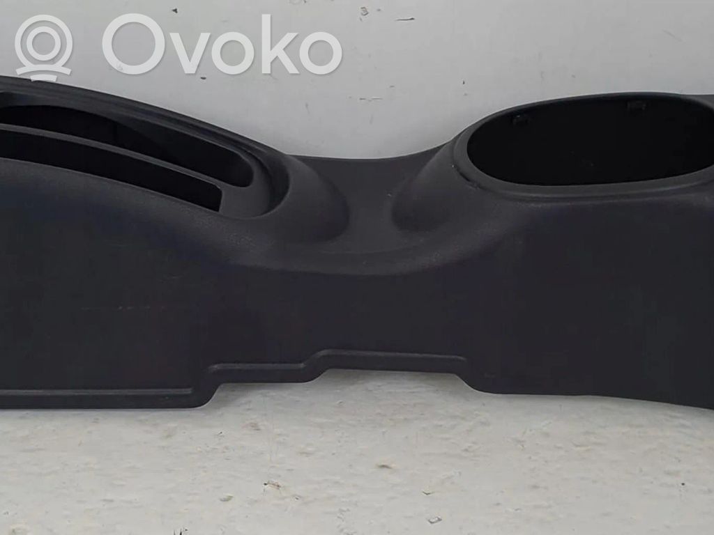 Nissan Micra Centrālā konsole 