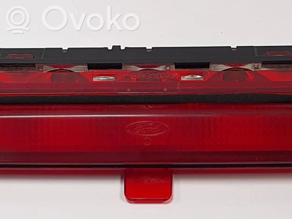 Ford Focus Third/center stoplight 