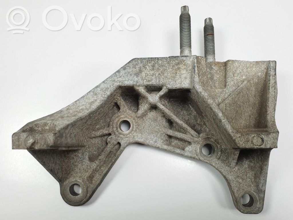 Ford Transit Gearbox mounting bracket 
