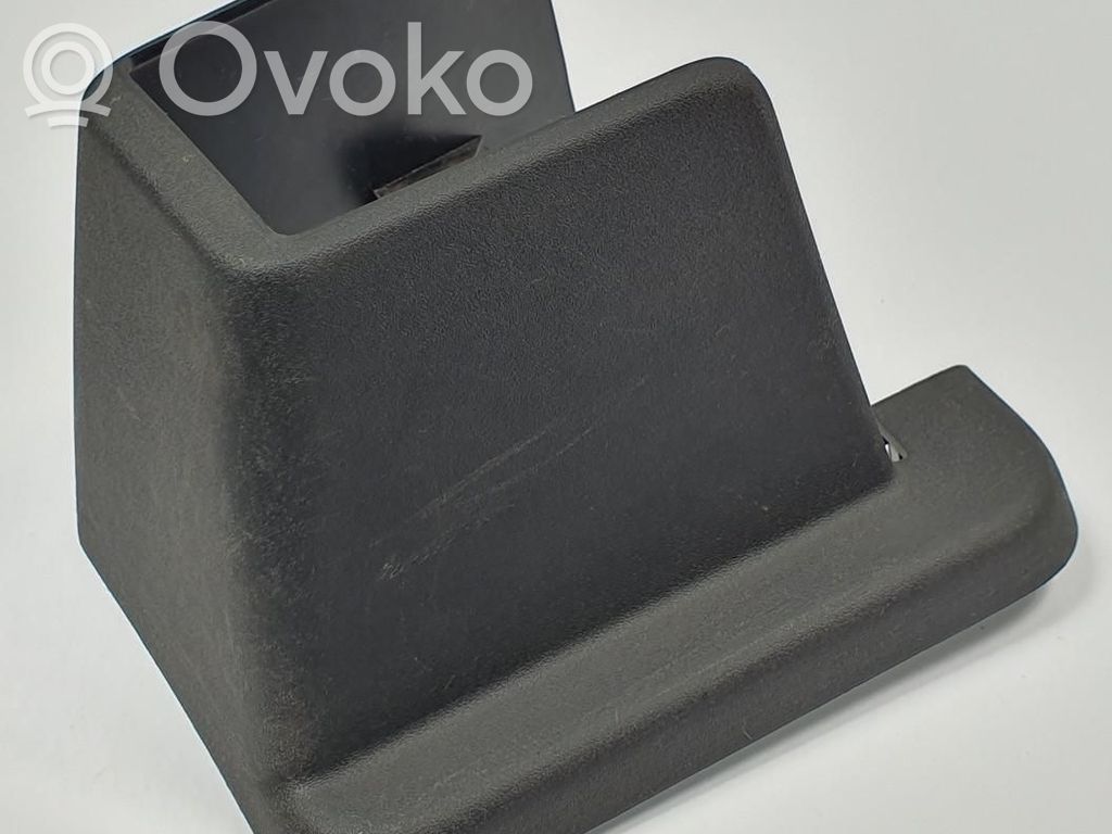 Land Rover Freelander 2 - LR2 Osłona szyny fotela tylnego 