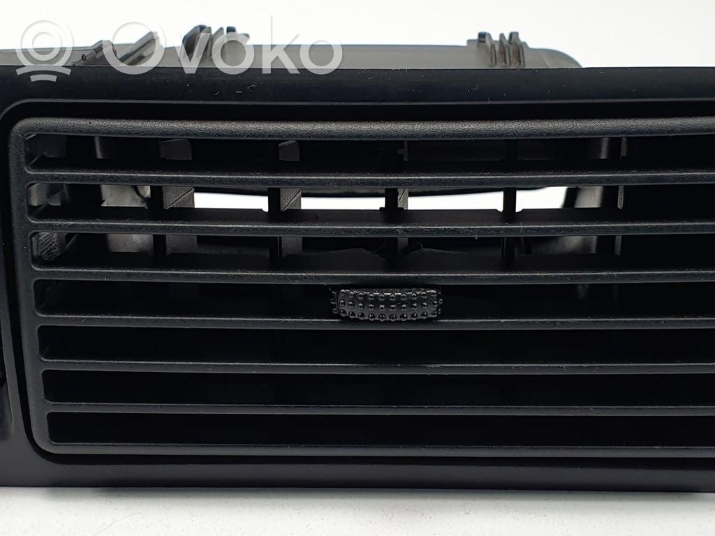 Volkswagen Golf IV Grilă ventilație/ramă laterală bord 