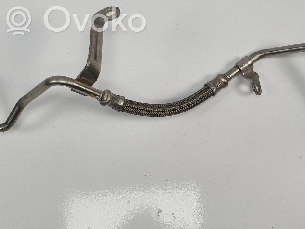 Mercedes-Benz E W213 Manguera/tubo de aceite del turbocompresor turbo