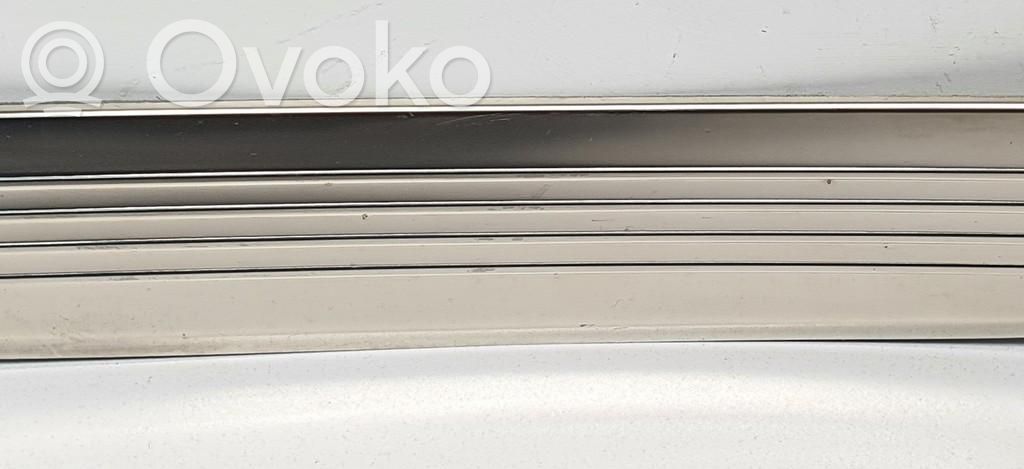 Mercedes-Benz E W213 Copertura del rivestimento del sottoporta posteriore