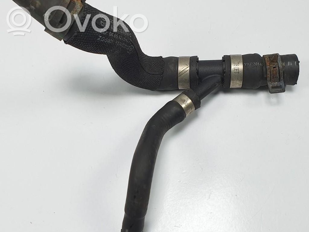 Mercedes-Benz E C207 W207 Tuyau de liquide de refroidissement moteur