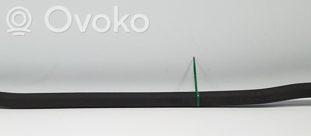 Ilmastointilaitteen putki (A/C)