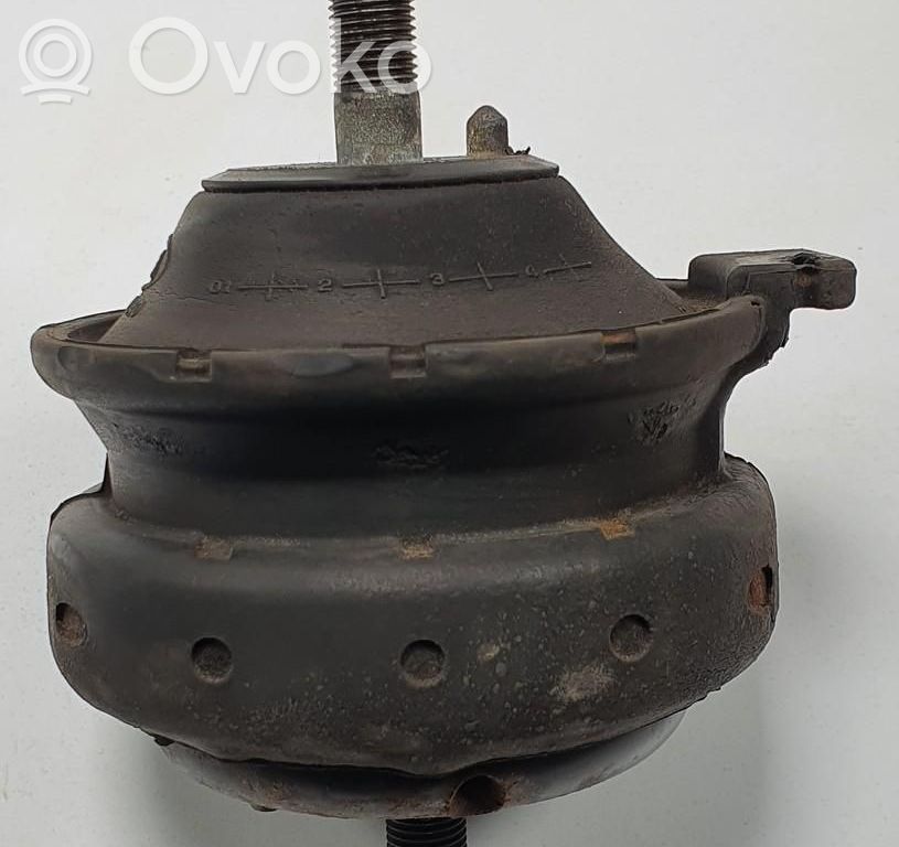 KIA Sorento Engine mount vacuum valve 