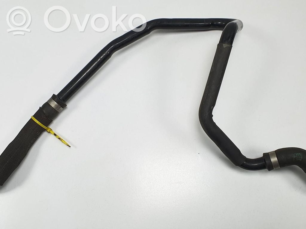 Mercedes-Benz E C207 W207 Conductă/furtun lichid de răcire motor 